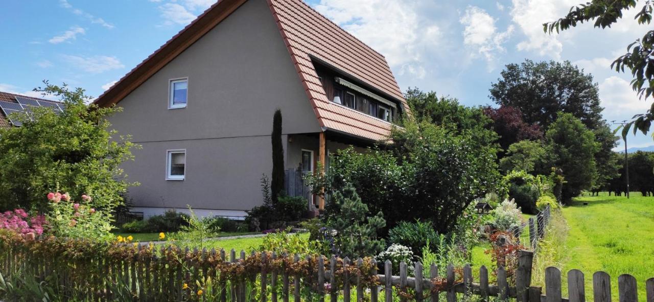 Ferienwohnung Belchenblick Штауфен-ім-Брайсґау Екстер'єр фото